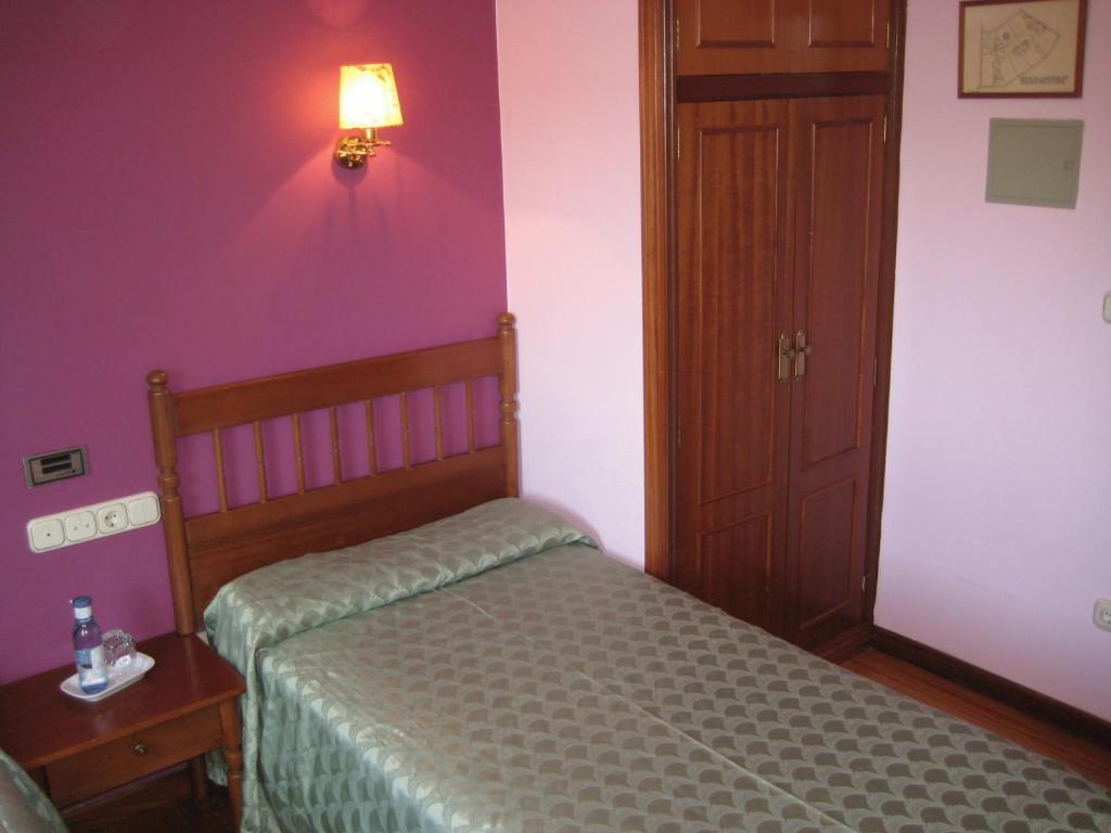 Hostal Magallanes Феррол Экстерьер фото